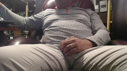 Snapshot of marrieddad19751975 chatting on 07/13/26, 06:16 only fans marrieddad19751975 online show from 07/13/26, 06:16