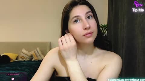 marrycolins online show from 04/19/26, 03:06