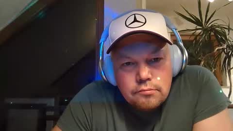 mars0481 online show from 11/28/25, 09:06