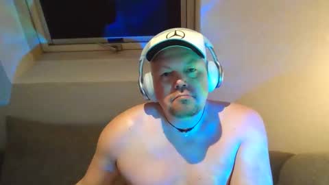 mars0481 online show from 12/14/25, 05:13