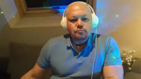 mars0481 online show from 12/18/25, 06:47