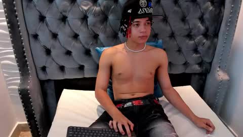 MARSHALL online show from 11/19/25, 01:55