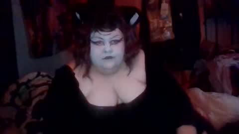 marshallmarx517 online show from 11/25/25, 10:54