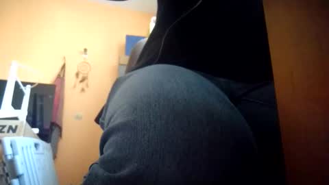 Snapshot of marsupialdan chatting on 11/03/25, 01:23 marsupialdan online show from 11/03/25, 01:23