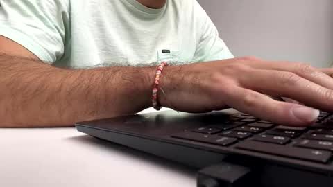 Snapshot of marsupilami_82_ chatting on 01/10/25, 11:43 marsupilami_82_ online show from 01/10/25, 11:43