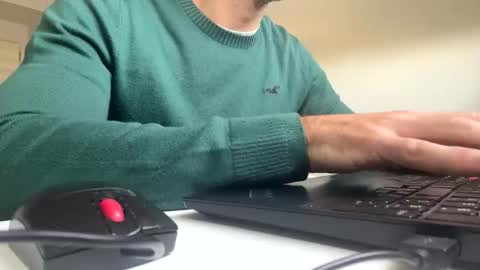 Snapshot of marsupilami_82_ chatting on 11/19/25, 10:26 marsupilami_82_ online show from 11/19/25, 10:26