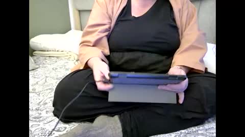 Martha online show from 11/05/25, 07:52