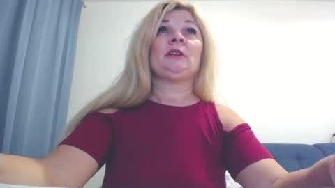 Snapshot of marthanollan chatting on 12/10/24, 03:01 Martha online show from 12/10/24, 03:01