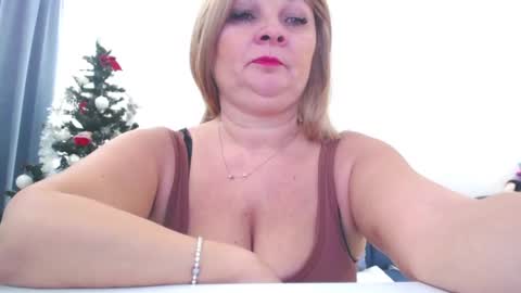 Snapshot of marthanollan chatting on 01/07/25, 08:56 Martha online show from 01/07/25, 08:56