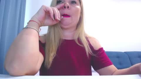 Snapshot of marthanollan chatting on 03/10/25, 05:22 Martha online show from 03/10/25, 05:22