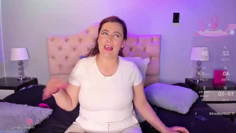 Marthina  online show from 09/22/25, 08:00