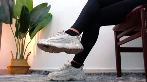 marthina thompson online show from 01/02/25, 03:29