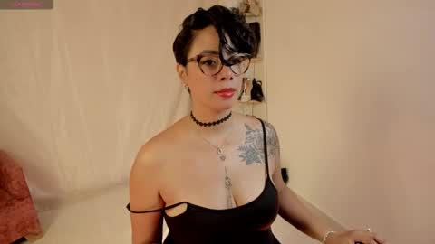 Josephine  online show from 03/18/26, 01:47