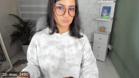 Snapshot of martiiinaa_ chatting on 09/16/25, 06:03 Martina online show from 09/16/25, 06:03