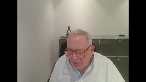 martin_1947 online show from 01/06/25, 08:28