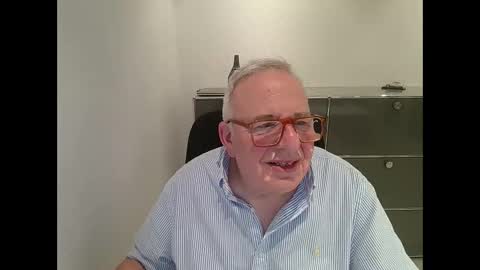 martin_1947 online show from 09/20/25, 10:33