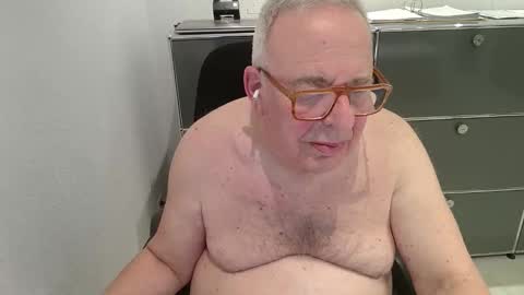 martin_1947 online show from 01/18/26, 12:25