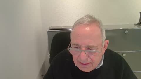 martin_1947 online show from 02/08/26, 04:32