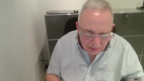martin_1947 online show from 02/23/26, 10:07