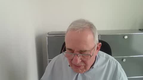 martin_1947 online show from 04/05/26, 01:52