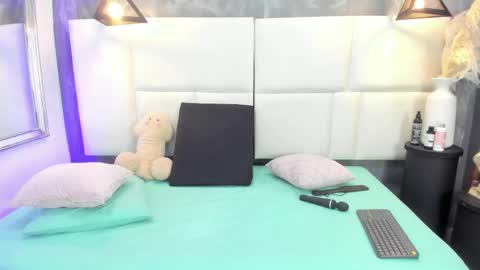 Martina  online show from 04/19/26, 01:10