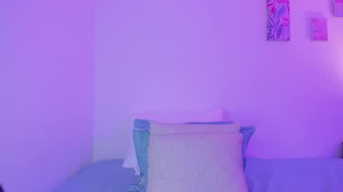 C A R O L I N A  online show from 05/29/26, 06:17