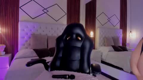 Snapshot of martina_haley chatting on 11/20/25, 08:58 Martina online show from 11/20/25, 08:58