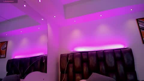 Martina online show from 10/12/25, 11:42