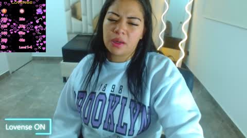 Hey im martina online show from 02/04/25, 12:51