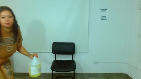 Hey im martina online show from 03/10/25, 06:49