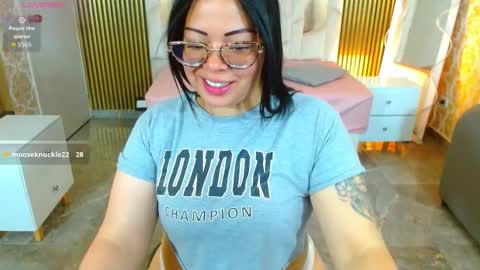 Hey im martina online show from 11/30/25, 03:32