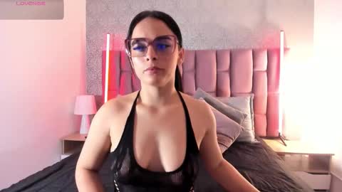 martina rizzi online show from 12/19/25, 03:35