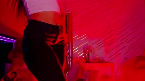 Snapshot of martinarossi chatting on 03/10/25, 11:06 ... ... online show from 03/10/25, 11:06