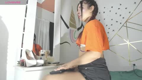 Snapshot of martinarossi chatting on 10/13/25, 07:36 ... ... online show from 10/13/25, 07:36