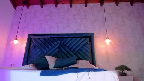 Martina online show from 01/25/25, 11:00