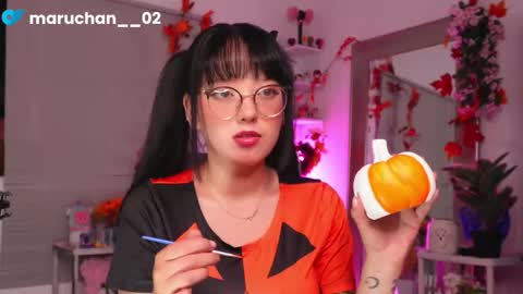 INSTAGRAM Maruchan  02 online show from 10/17/25, 02:37