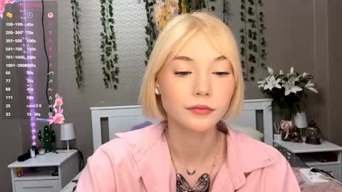 Lisa online show from 02/14/26, 12:02