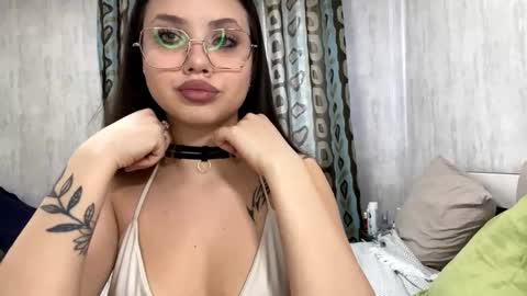 Mia online show from 02/20/26, 06:26