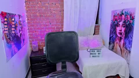      online show from 02/02/25, 02:06