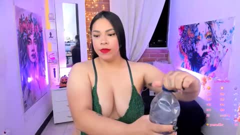      online show from 12/04/25, 02:10