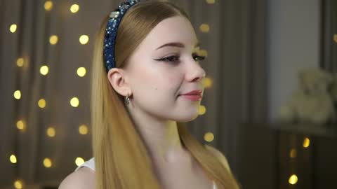 Mary online show from 01/15/25, 06:43