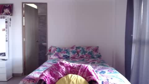 mary online show from 09/21/25, 02:29