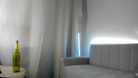 Snapshot of mary_julia chatting on 02/26/25, 06:26 Julia online show from 02/26/25, 06:26