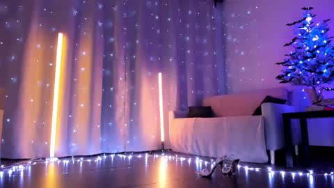 Snapshot of mary_julia chatting on 11/22/25, 10:53 Julia online show from 11/22/25, 10:53