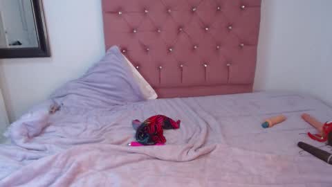 Snapshot of mary_live18 chatting on 03/01/25, 06:43 Hi guys im Mary online show from 03/01/25, 06:43