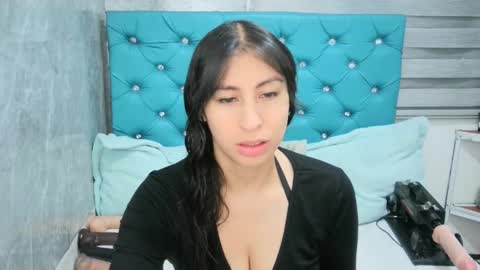 Snapshot of mary_mood_ chatting on 01/31/25, 11:13 Mary Moon online show from 01/31/25, 11:13