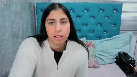 Snapshot of mary_mood_ chatting on 02/18/25, 04:48 Mary Moon online show from 02/18/25, 04:48