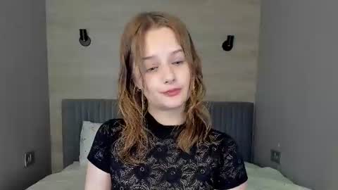 Snapshot of mary_phoenix chatting on 06/14/26, 09:06 mary_phoenix online show from 06/14/26, 09:06