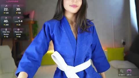 Snapshot of mary_shiota chatting on 01/22/25, 04:44 HelIo Everyone Im MaryWelcome to my room and lets have a good time together with me online show from 01/22/25, 04:44