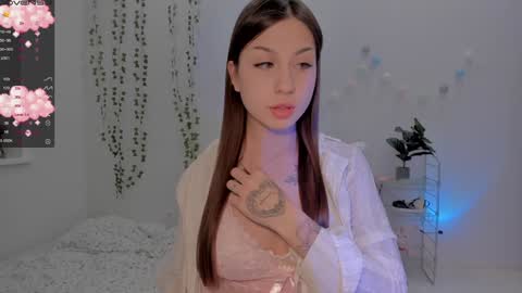 Snapshot of mary_tim chatting on 01/25/25, 03:41 Maryana online show from 01/25/25, 03:41